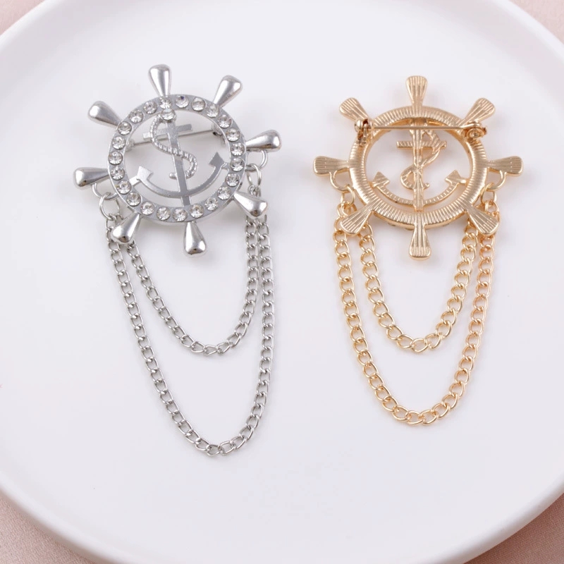Vintage suit badge, navy style - Vintage Toys Collection 评论和价格