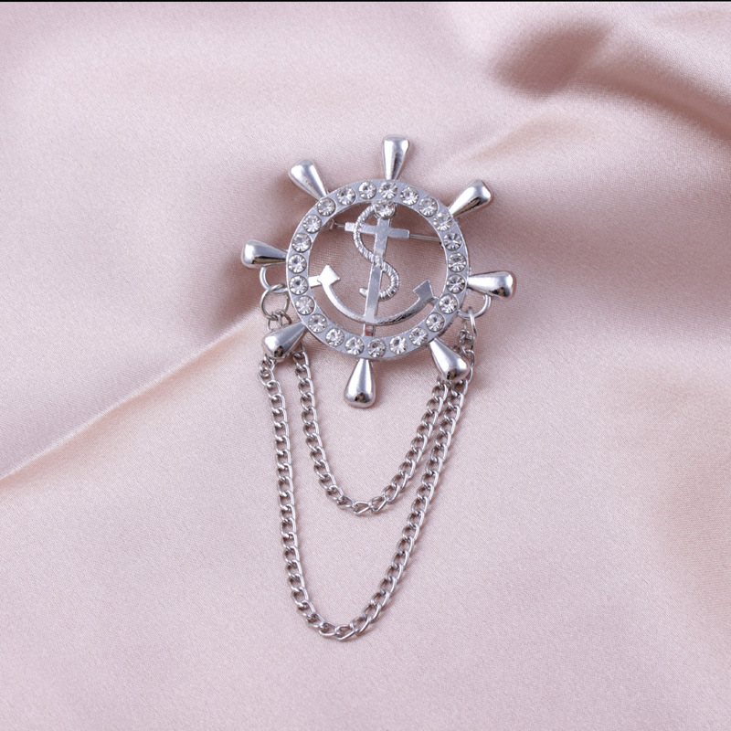 Vintage suit badge, navy style - Vintage Toys Collection 评论和价格